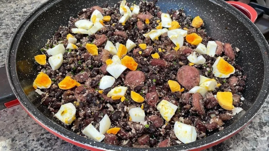 Feijão Mexido: Receita Fácil e Rápida para o Seu Dia a Dia