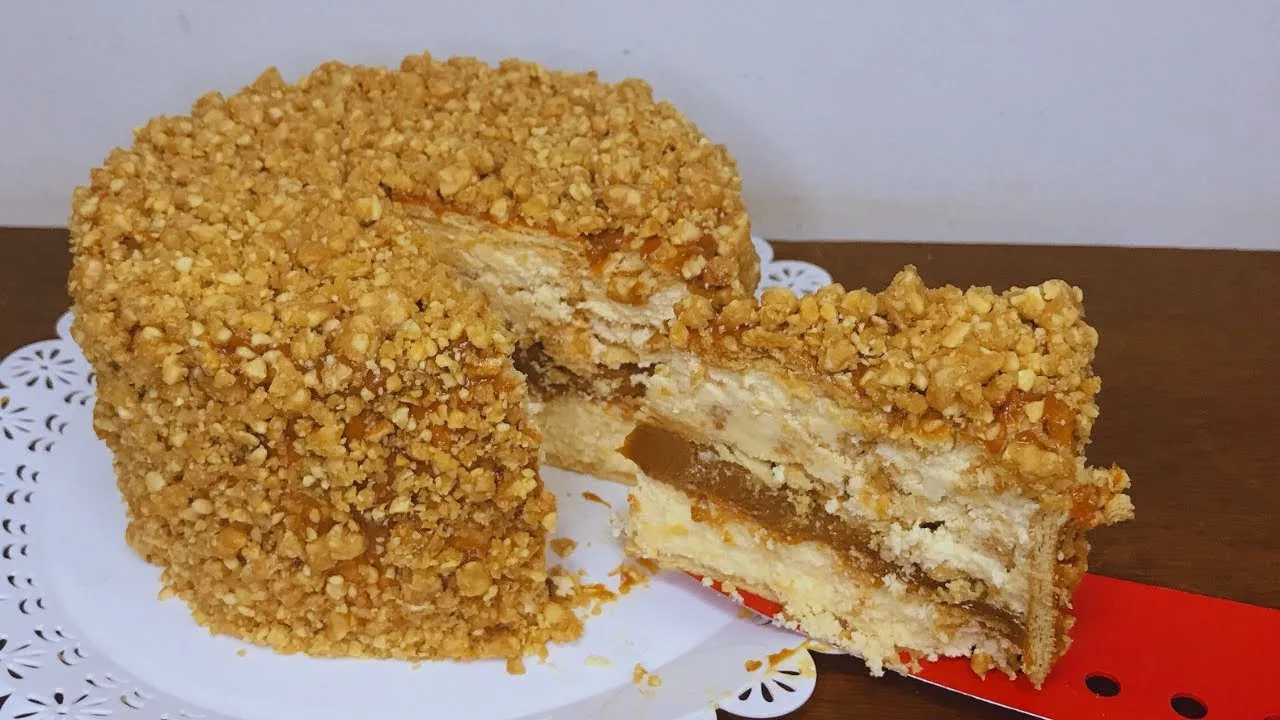 Torta de Amendoim: Receita Completa em 8 Etapas