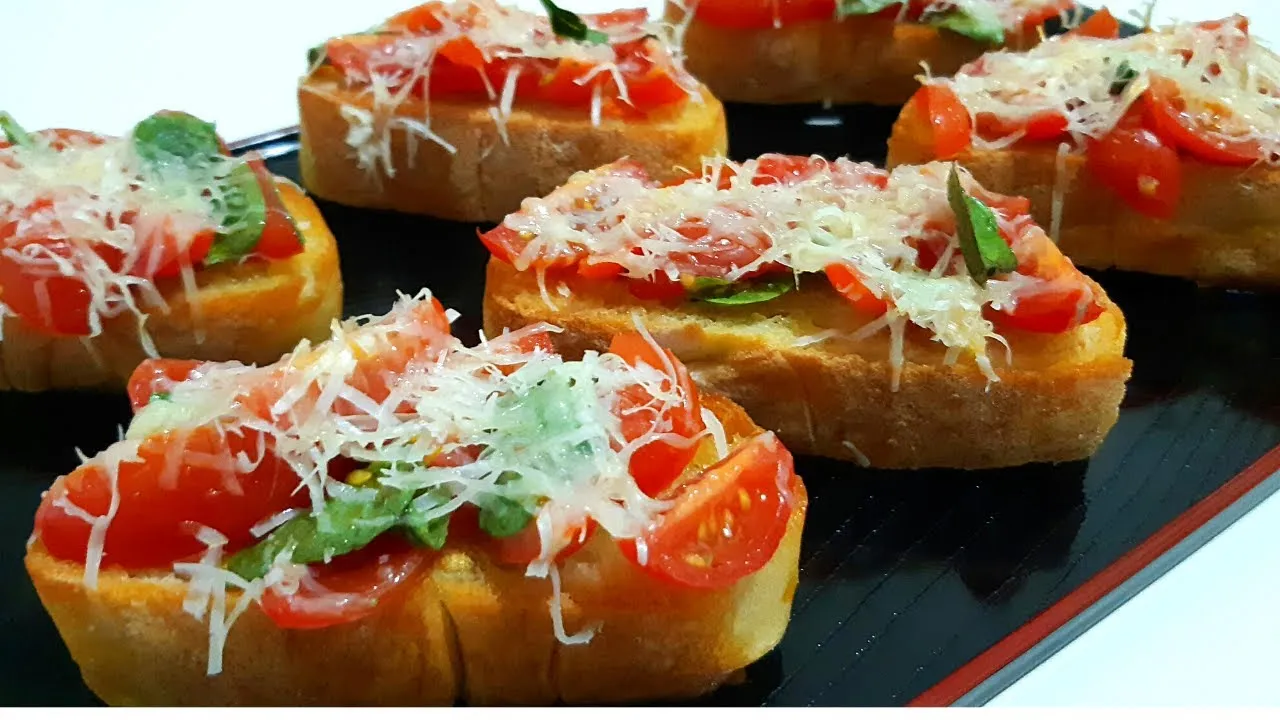 Bruschetta de Tomate e Manjericão