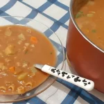 Deliciosa Sopa de Feijão