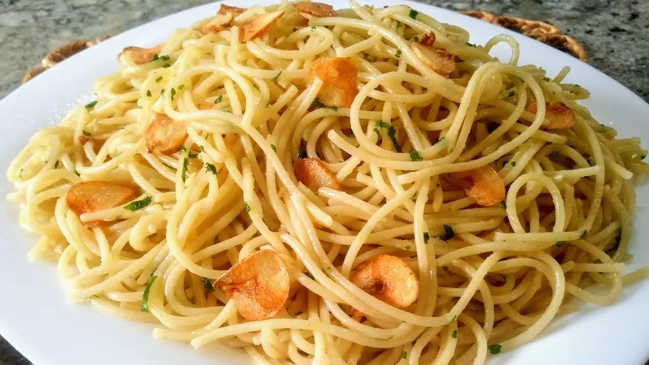 Macarrão Alho e Óleo