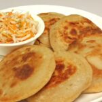 Pupusas de Feijão e Queijo