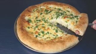 Pizza de Alho com Queijo: Receita Cremosa Passo a Passo
