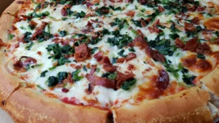 Pizza de Espinafre: Receita Simples e Fácil