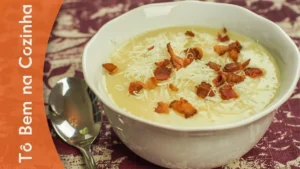 Sopa de Batata com Alho-Poró: Aprenda a Fazer Esta Receita Reconfortante
